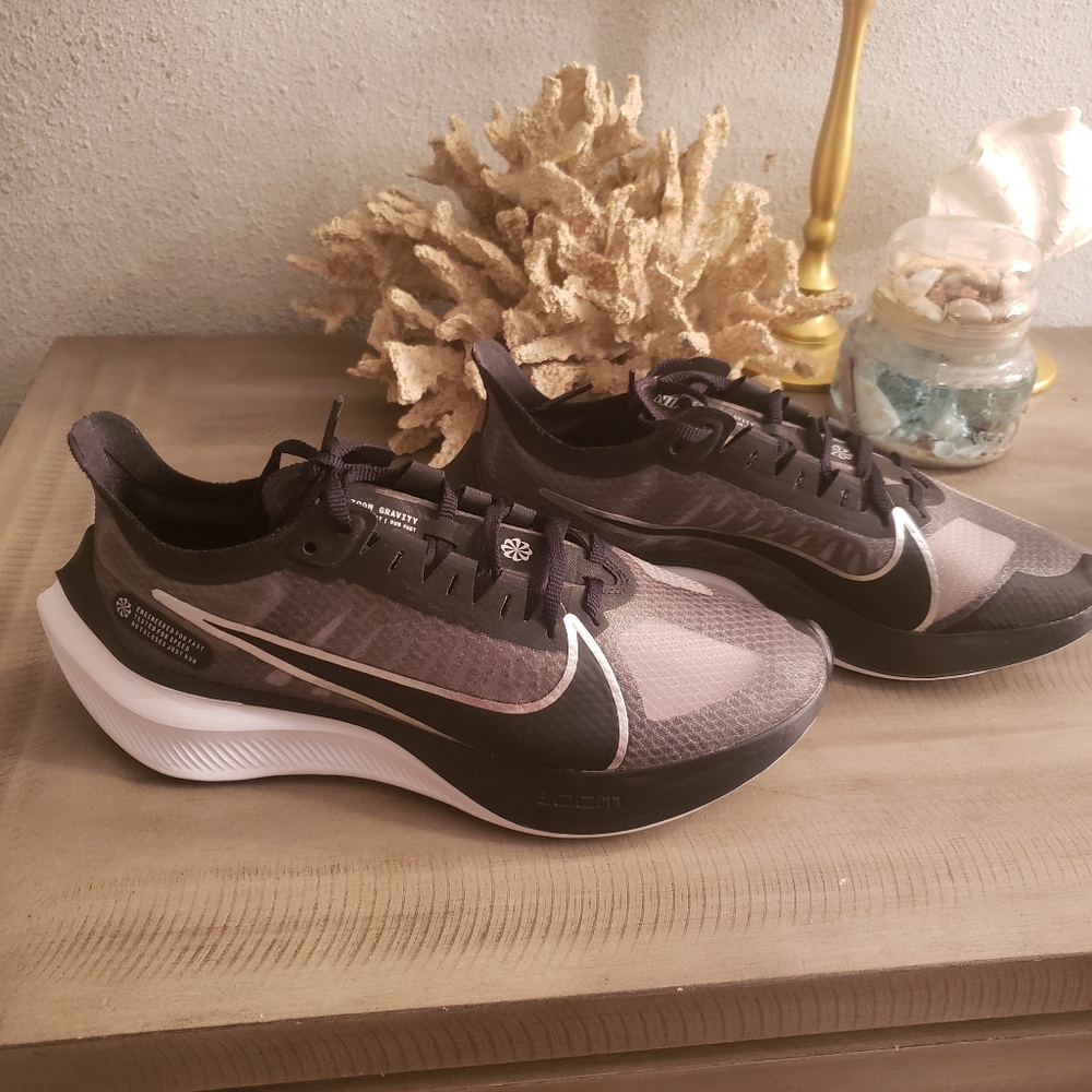 Nike running shoes size 8